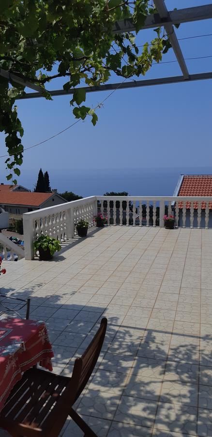 Апартаменты Apartments Dragišić Свети-Стефан