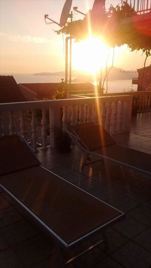 Апартаменты Apartments Dragišić Свети-Стефан