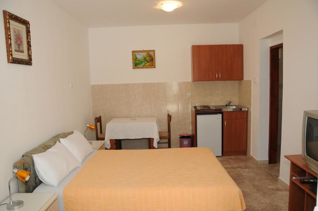 Апартаменты Apartments Dragišić Свети-Стефан-60